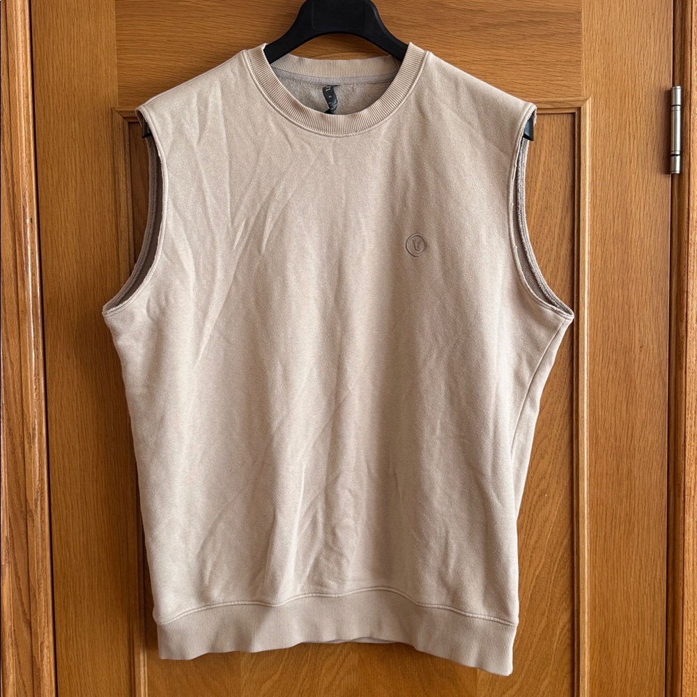 Vuori Cypress Crew crewneck fleece sweatshirt sleeveless cut-off upcycled Sz XL